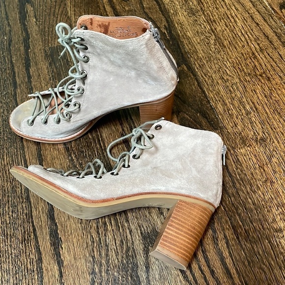 Jeffrey Campbell Cors Lace Up Sandals - Picture 9 of 12